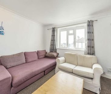 3 bedroom flat to rent - Photo 1