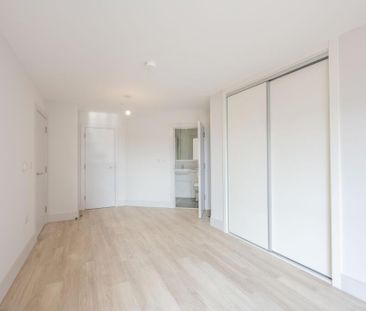 3 bedroom apartment to rent - Photo 6