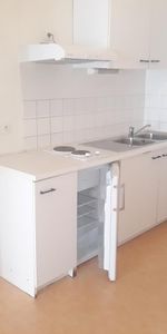 Location Appartement 1 pièce 35m² BORDEAUX 33000 - Photo 3
