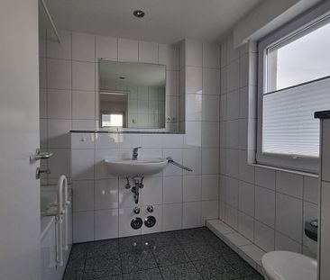 Helle, große 3- Zimmer-Wohnung mit 2 Balkonen in Moitzfeld - Foto 1