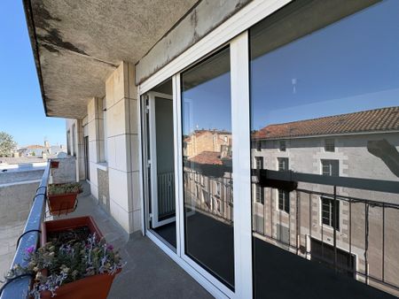 Location Appartement 2 pièces 44m² POITIERS 86000 - Photo 5