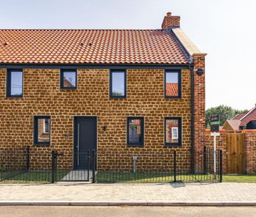 3 bedroom semi-detached house to rent - Photo 3