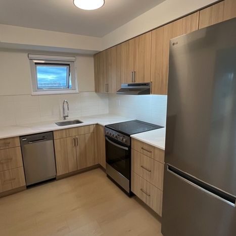 YORK HOUSE - Photo 1