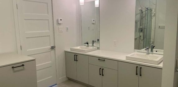 Beau et grand 4 1/2 immeuble 55 ans et + - Photo 2