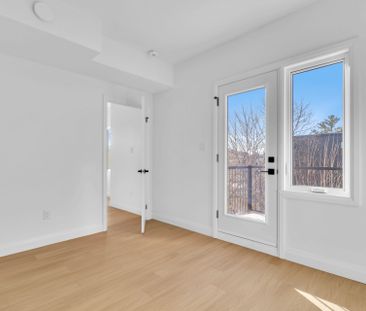 For Lease - 368 Tweedsmuir Avenue Unit# 301, Westboro - Hampton Par... - Photo 1