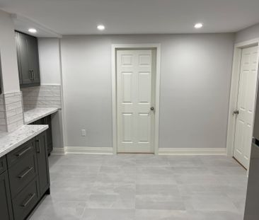 For Lease - 17 Applemore Road Unit# Basement, Toronto, Ontario - Photo 6