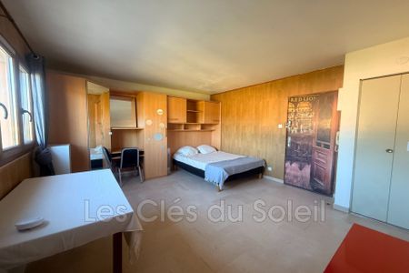 Location Appartement 1 pièce 22m² LA VALETTE DU VAR 83160 - Photo 2