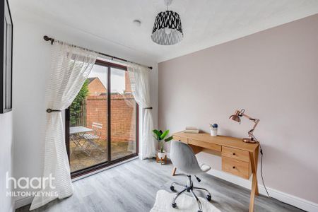 4 bedroom detached house to rent - Photo 5