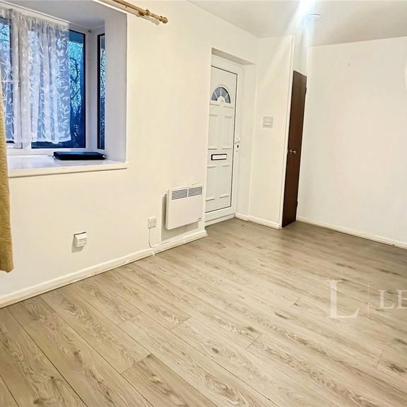 1 bedroom house to rent - Photo 1