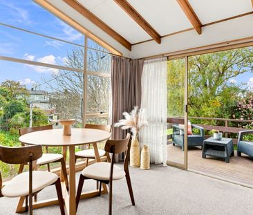 Elevated family home - Photo 4