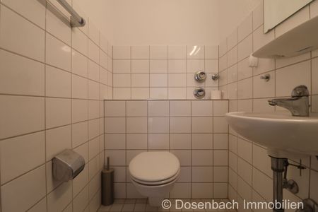 Frisch renovierte 3-Zimmer-Wohnung im 4. Obergeschoss mit Lift und TG-Stellplatz - Photo 5