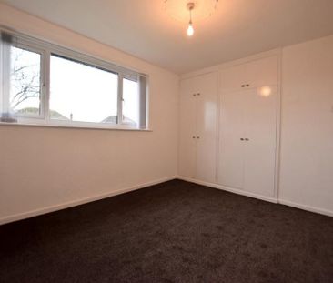 Parrs Wood Road, Manchester - Photo 4