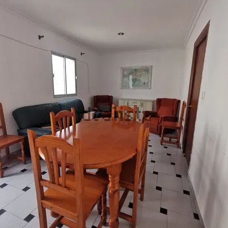 Alquiler de chalet adosado en Calle Timón - Photo 1