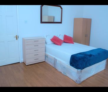 Room in a Shared Flat, Green Lanes, N16 - Photo 4