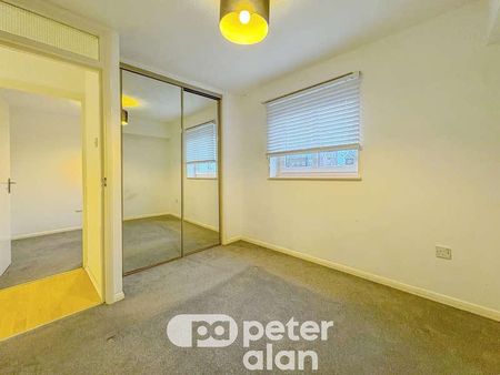 Felbridge Close, Atlantic Wharf, Cardiff, CF10 - Photo 4