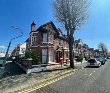 Studio to rent - Photo 6