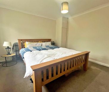 2 bedroom bungalow to rent - Photo 3