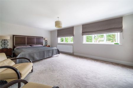 6 bedroom detached house to rent - Photo 4