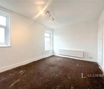 2 bedroom terraced house to rent - Photo 4