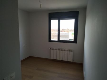 Piso de alquiler en Calle Ana María Matute, 1, Pryconsa - Juan de Austria - Photo 2