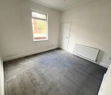 3 bedroom end of terrace house to rent - Photo 5