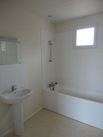Location Maison 4 pièces 96m² - Photo 5