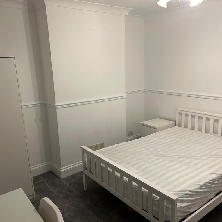 7 bedroom house to rent - Photo 1