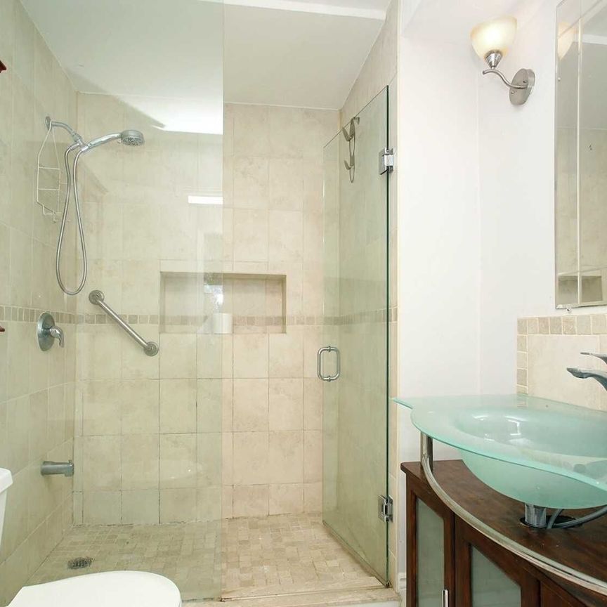 For Lease - 146 Mintwood Drive, Toronto, Ontario - Photo 1