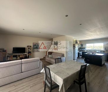 Location Maison 5 pièces 122m² RIONS 33410 - Photo 1