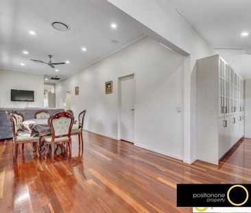 Extra Large Air Conditioned Bedroom | Rent includes Electricity, Wi... - Photo 5