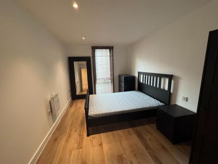 1 bedroom flat to rent - Photo 2