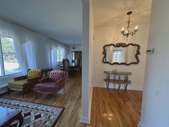 Maison de plain-pied à louer - Montréal (Saint-Laurent) (Autres) Maison de plain-pied à louer - Montréal (Saint-Laurent) (Autres) - Photo 1