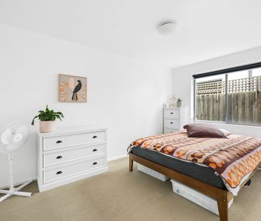 Bayside Living on the Esplanade - Photo 4