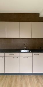 "Schönes neues Wohn-/Gewerbeatelier" - Foto 3