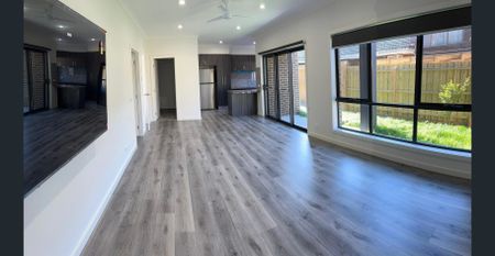 BRAND NEW GROUND FLOOR TOWNHOUSE FOR RENT IN HAMPTON PARK - $550/WEEK (BILLS INCLUDED) - Photo 3