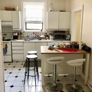 Lumineux 5 ½ au coeur d'Outremont/av. Bernard - Photo 2