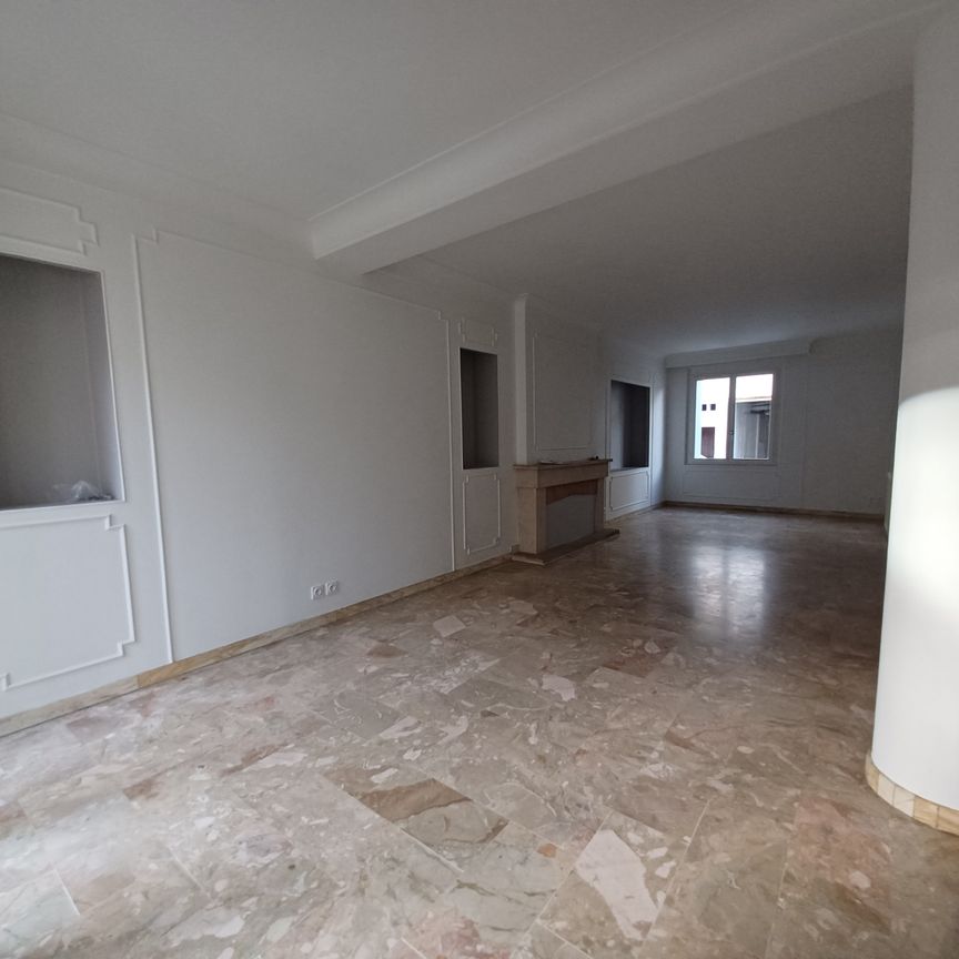 Location Maison 4 pièces 117m² AGEN 47000 - Photo 1
