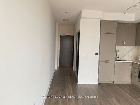 For Lease - 60 Honeycrisp Crescent Unit# 609, Vaughan, Ontario - Photo 3