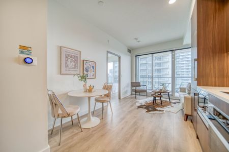 For Lease - 85 Mcmahon Drive Unit# 1515, Toronto, Ontario - Photo 2