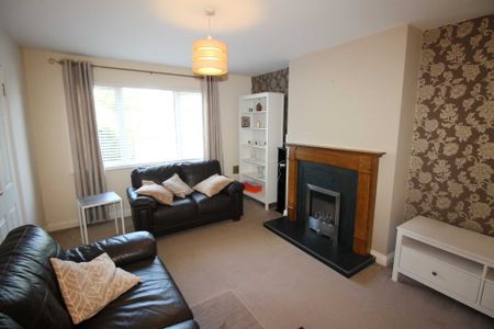 The Brambles, Pembroke Wood - Photo 5