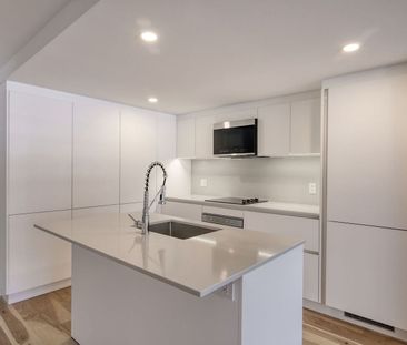 3460 Peel Street - Photo 6