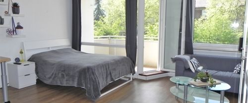 ZENTRALE LAGE! Gemütliche, helle gepflegte 1-Zimmer-Wohnung mit modernem Duschbad und Pantry sowie rückwärtiger Südwest-Loggia in gesuchter Lage nahe Bremer Innenstadt und Hauptbahnhof - Foto 1