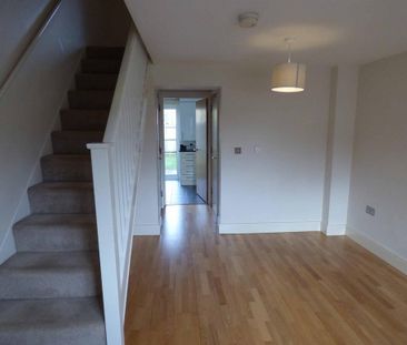 2 bedroom terraced house to rent - Photo 6