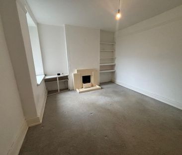 4 bedroom terraced house to rent - Photo 5