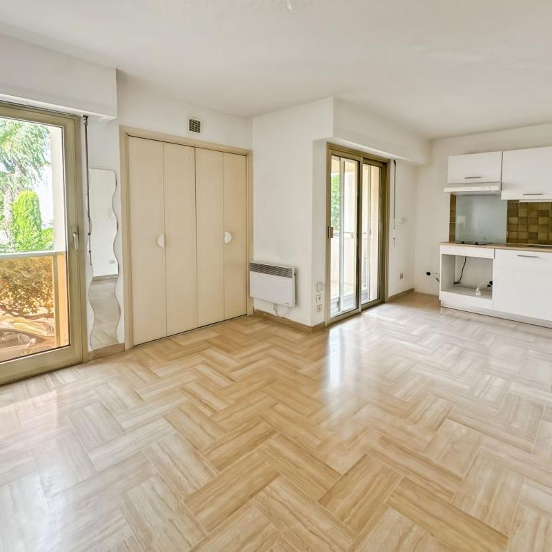 Location Appartement 1 pièce 24m² ANTIBES 06600 - Photo 1