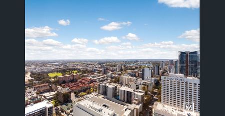 Modern, Fully Furnished Apartment in Prime CBD Location - Photo 4