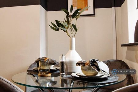 1 bedroom in a house share to rent - Photo 5