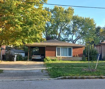 For Lease - 8 Clareville Crescent Unit# Lower, Toronto, Ontario - Photo 3