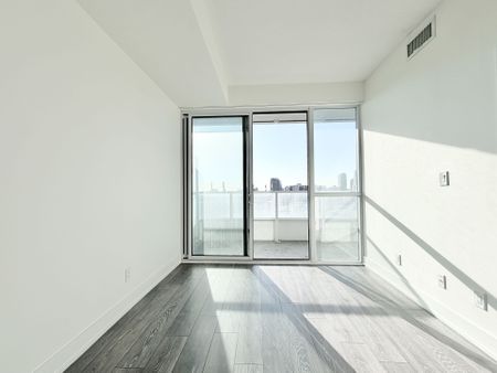 For Lease - 180 Fairview Mall Drive Unit# 1201, Toronto, Ontario - Photo 2