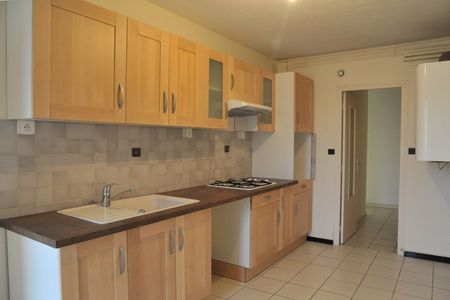 Location Appartement 3 pièces 64m² - Photo 2